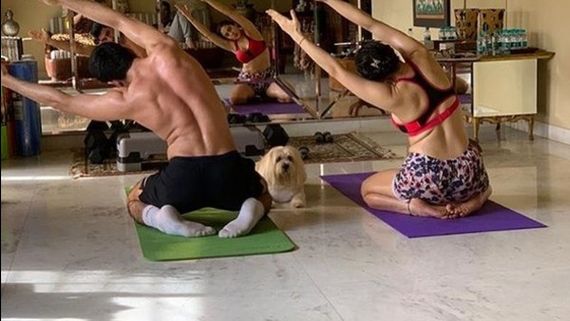 Sara Ali Khan And Ibrahim Ali Khan Give Us Major Fitness Goals With Their Sunday Yoga Session!