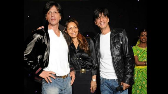 Gauri Khan Teases Shah Rukh Khan With This Pic And SRK's Witty Reply Leaves Us In Splits!