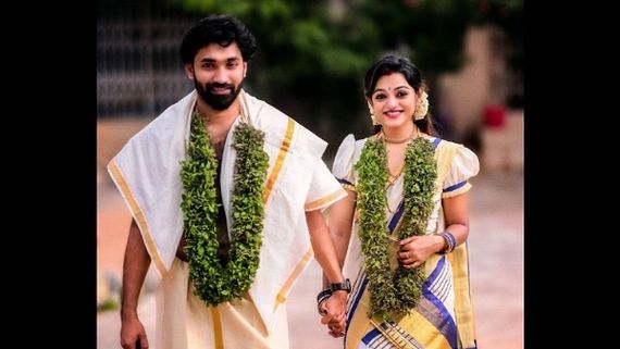 Anchor Meera Anil Enters Wedlock With Vishnu In A Private Ceremony!