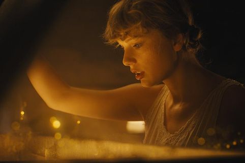 Taylor Swift Releases New Album Folklore; Music Video For Cardigan Is Out!