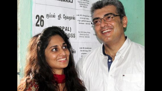 Thala Ajith And Shalini's New Video With Family Goes Viral!