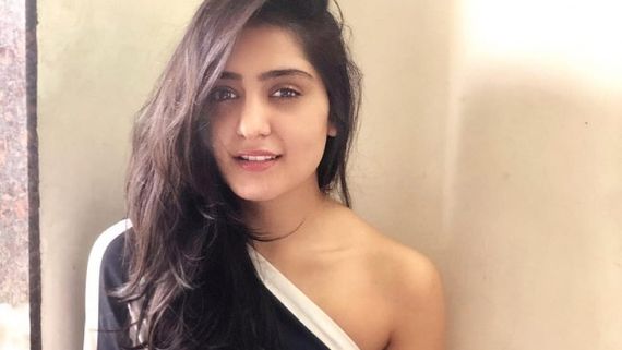 Anjali Tatrari Reveals She's A Huge Fan Of Irrfan Khan And Wanted To Work With Him  