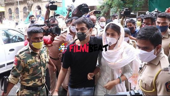 Sushant's Death: Rhea Chakraborty And Family Questioned By ED In Money Laundering Case