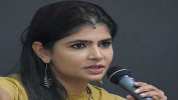 Chinmayi Rubbishes Reports Of Being Part Of Bigg Boss Tamil 4; Slams Media Channel For The Same
