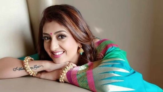 Juhi Parmar To Make Her TV Comeback As A Pregnant Mother-In-Law In Hamari Wali Good News