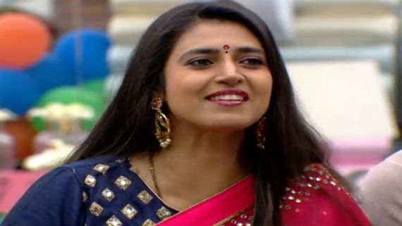 Kasturi Shankar Says She Is Yet To Receive Her Payment From Bigg Boss Tamil 3 Makers On Twitter