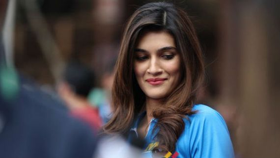 Kriti Sanon Writes 'You Can Never Please Everyone', Adds Her Post Isn't Against Anyone