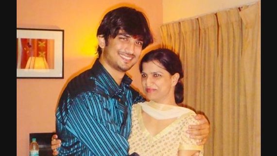 Sushant's Sister Meetu Remembers Late Actor And Mom In A Heartfelt Post; 'Lost Them Too Early'