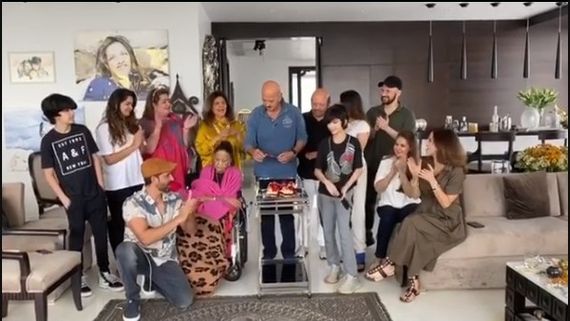 Rakesh Roshan's Birthday Celebrations: Hrithik, Ex-Wife Sussanne And Family Make Memories With Love