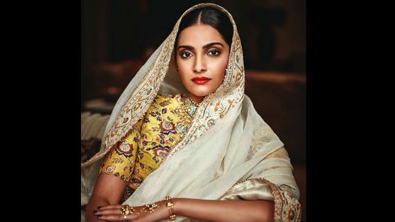 Sonam Kapoor Lionises Jaya Bachchan For Taking On Kangana Ranaut, Says She Wants To Be Like Her 