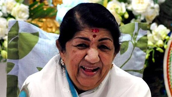 Happy Birthday Lata Mangeshkar: 4 Old Hindi Songs By The Nightingale Which Are Spellbinding
