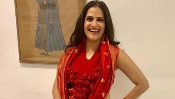 Sona Mohapatra Has A Savage Response To Twitter User Lecturing Her On Feminism