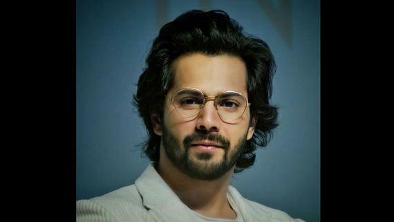 Varun Dhawan Slams Reports Of Comparing Himself With The Khans & Having An Argument With His Dad