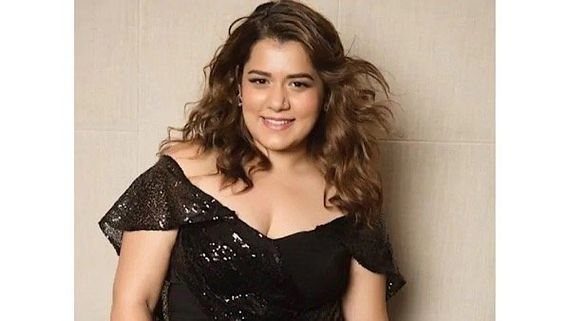 Shikha Talsania On How She Deals With Social Media Toxicity: I Don’t Let The Negativity Bog Me Down