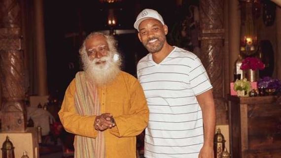 Sadhguru Meets 'Follower' Will Smith & Family While Biking Across The United States