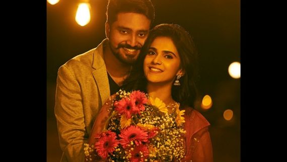Mookuthi Amman Editor RK Selva Ties The Knot With Anitha