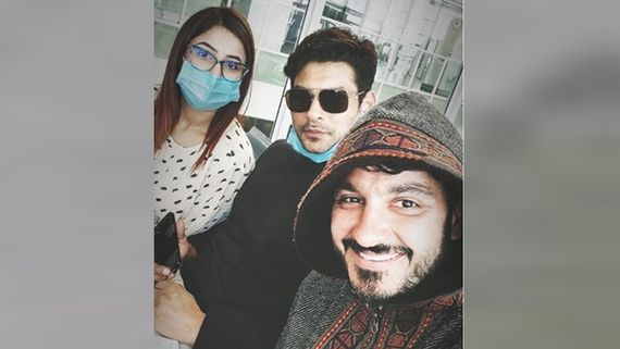 ‘BB Telugu Meets BB Hindi’, Says Ali Reza As He Posts Selfie With Sidharth Shukla & Shehnaaz Gill