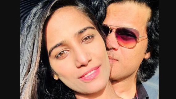 Poonam Pandey Reveals She Lost Sense Of Smell Post Brain Haemorrhage & Domestic Violence By Ex Sam Bombay