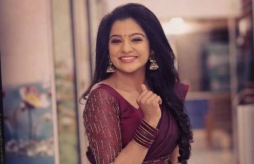 RIP Chitra: Fans Express Grief Over Pandian Store Actress’ Death, Share Videos On Social Media