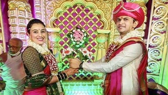 Bigg Boss Marathi 1 Finalist Sai Lokur Ties The Knot With Fiancé Tirthadeep Roy