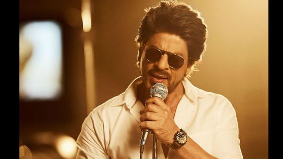 Shah Rukh Khan On Feeling Insecure: I Won't Just Fall Down From The Top Position In One Day [Flashback]