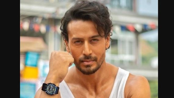 Tiger Shroff Receives A Marriage Proposal From A Fan; Actor Impresses Netizens With His Humble Reply