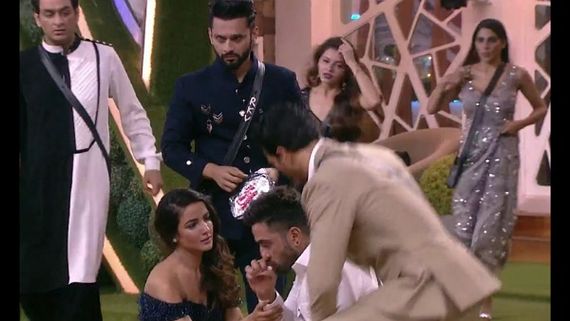 BB 14: Fans Upset With Jasmin's Elimination & Call It Most Emotional Eviction; Heartbroken As Aly Breaks Down