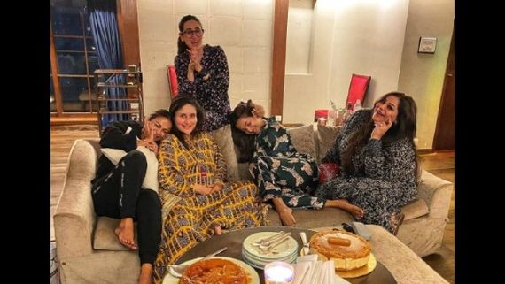 Kareena Kapoor Enjoys A Pyjama Party With BFF Malaika, Amrita & Sister Karisma Before 'New Beginnings'