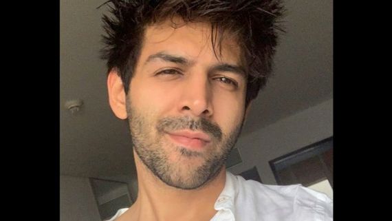 Kartik Aaryan To Star In Rom-Com Produced By Shah Rukh Khan; Film To Be Helmed By Ajay Bahl