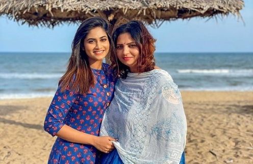 Bigg Boss Tamil 4: Shivani Narayanan’s Mother Akila Takes Stern Step Against Daughter Outside BB House