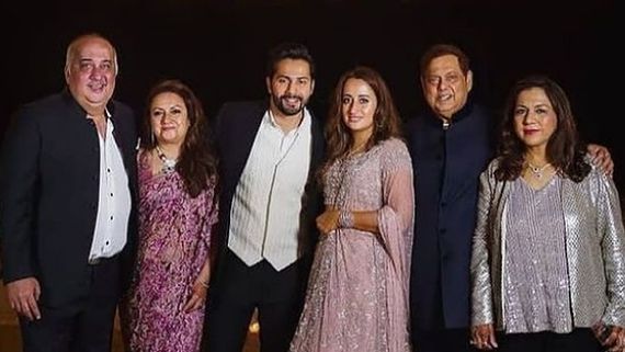 Varun Dhawan And Natasha Dalal Posing With Their Parents In This Unseen Picture Screams Love