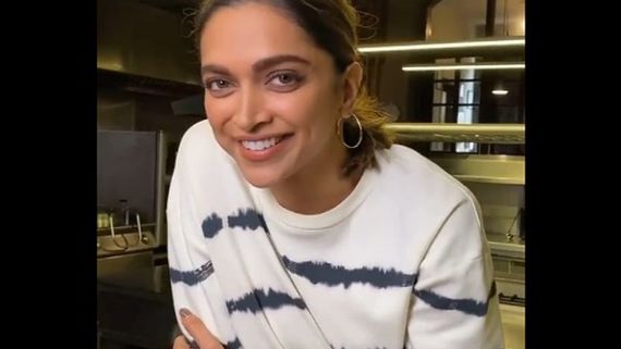 Deepika Padukone Joins The Viral ‘Pawri Trend’ And It Will Brighten Up Your Friday