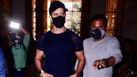 Netizens Hail Hrithik Roshan As He Appears Before Police To Record Statement In Relation To A 2016 Case