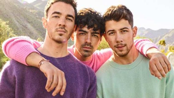 Nick Jonas Relaunches His Solo Career With Spaceman; Jonas Brothers Reunion Comes To An End Again