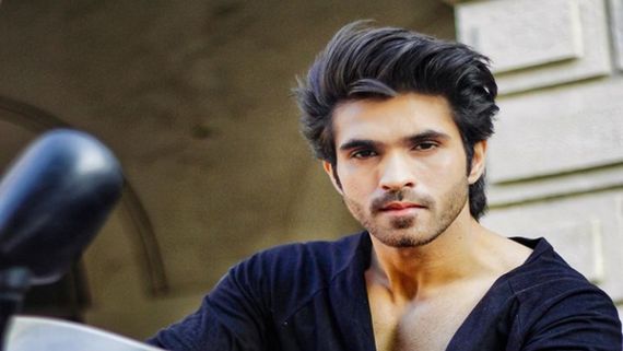 Valentine’s Day EXCLUSIVE! Manish Verma Says ‘Can't Promise To Bring Chand-Sitaare’, But Will Keep Her Happy