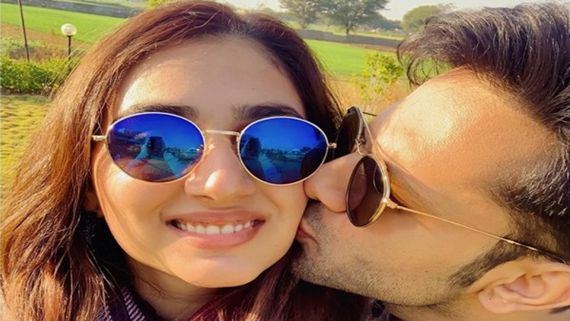 Bigg Boss 14: Disha Parmar Keeps THESE Two Conditions Before Saying Yes To Rahul Vaidya’s Proposal 