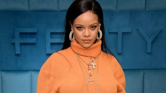 Rihanna Gets Called Out By Indian Fans After Posing Naked With A Lord Ganesha Pendant