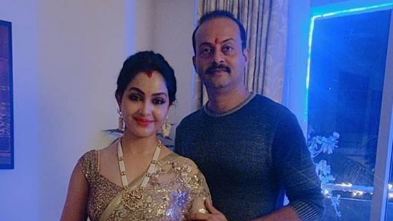 Bhabiji Ghar Par Hai Actress Shubhangi Atre Reveals Her Favourite Valentine’s Day Gift From Husband Peeyush