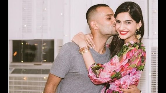 Sonam Kapoor Recalls How Hubby Anand Ahuja Had Proposed Her In New York With A Mushy Throwback Photo