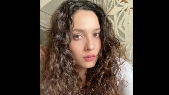 Ankita Lokhande Feels She Can Sometimes Talk To Sushant; Says She Doesn't Have Guts To Use The Word 'RIP'