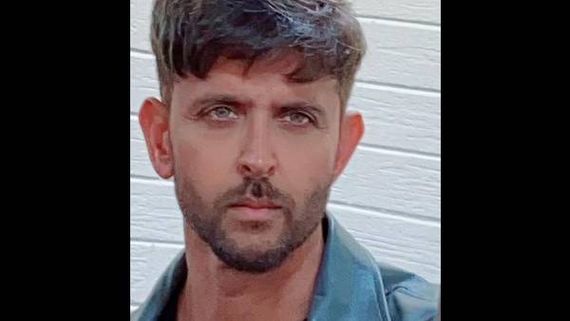 Hrithik Roshan Begins Rigorous Training For Fighter, Loses 3000 Calories Every Day