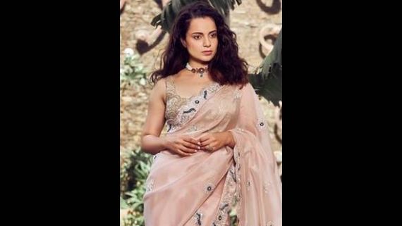 Kangana Ranaut Breaks Down At The Trailer Launch Of Thalaivi While Praising Director Vijay 