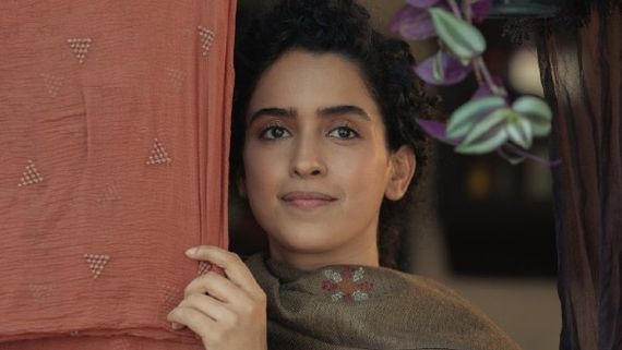 Pagglait Movie Review: A Film That Makes You Realize That You Need A Little Bit Of Insanity To Do Great Things