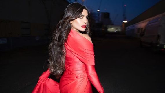 Priyanka Chopra Jonas Gives A Shout Out To Nick Jonas' Latest Song 'This Is Heaven' In The Most Awesome Way!