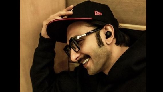 Ranveer Singh's Sweet Gesture For An Elderly Fan Will Leave You Smiling; Watch Video