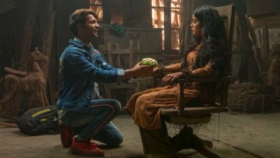 Roohi Day 3 Box Office Collection: Janhvi Kapoor-Rajkummar Rao's Horror Comedy Springs A Surprise