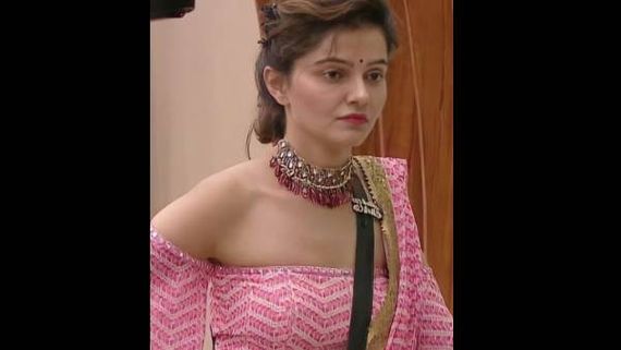 Rubina Dilaik Receives Backlash From Netizens For Being Cold Towards Paparazzi, Fans Say ‘Itna Attitude’
