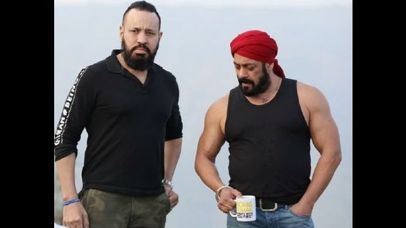 Antim: Salman Khan's Bodyguard Shera Shares An Unseen Picture Of The Superstar From The Sets