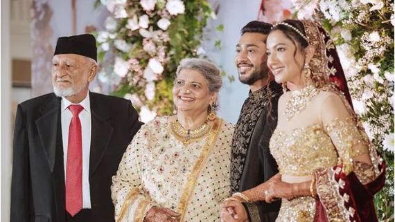 Gauahar Khan Remembers Her Late Father By Sharing An Unseen Video From Her Nikah Ceremony