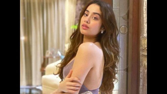 Janhvi Kapoor Says She Gets Upset When Someone Passes A Wrong Remark Against Her Family 